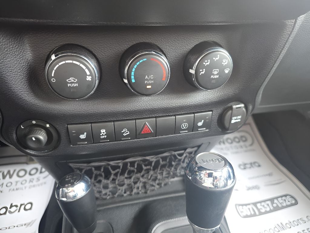 2015 Jeep Wrangler Unlimited Sahara