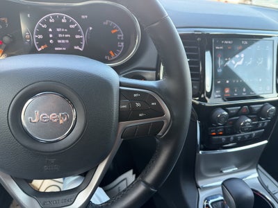 2020 Jeep Grand Cherokee Laredo