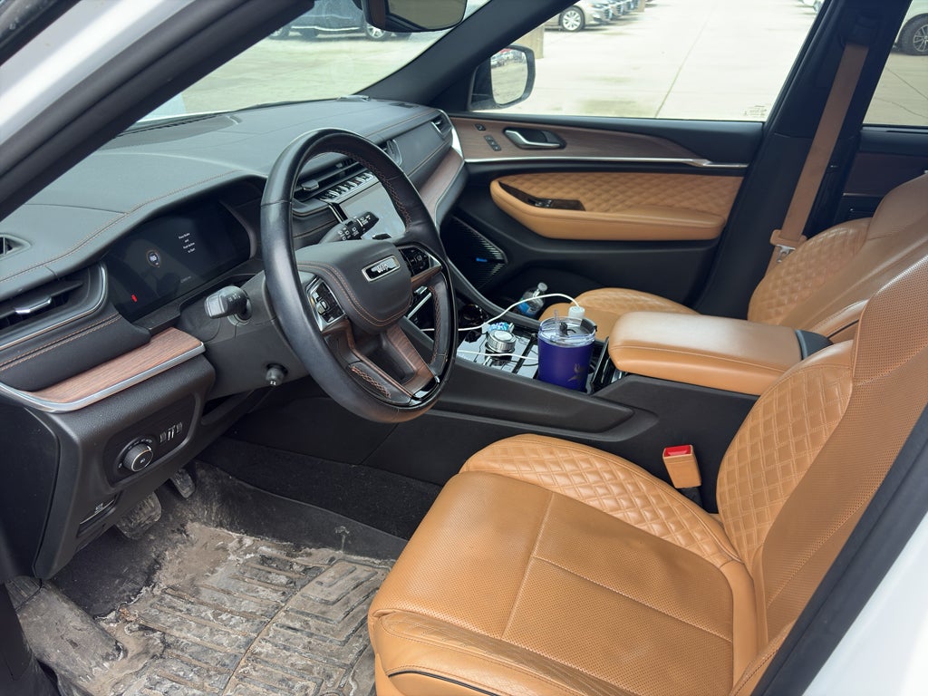 2022 Jeep Grand Cherokee L Summit