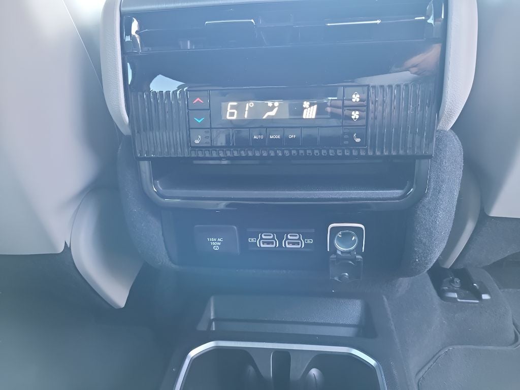 2025 Jeep Wagoneer L Series III