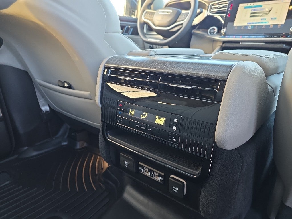 2023 Jeep Wagoneer Series III