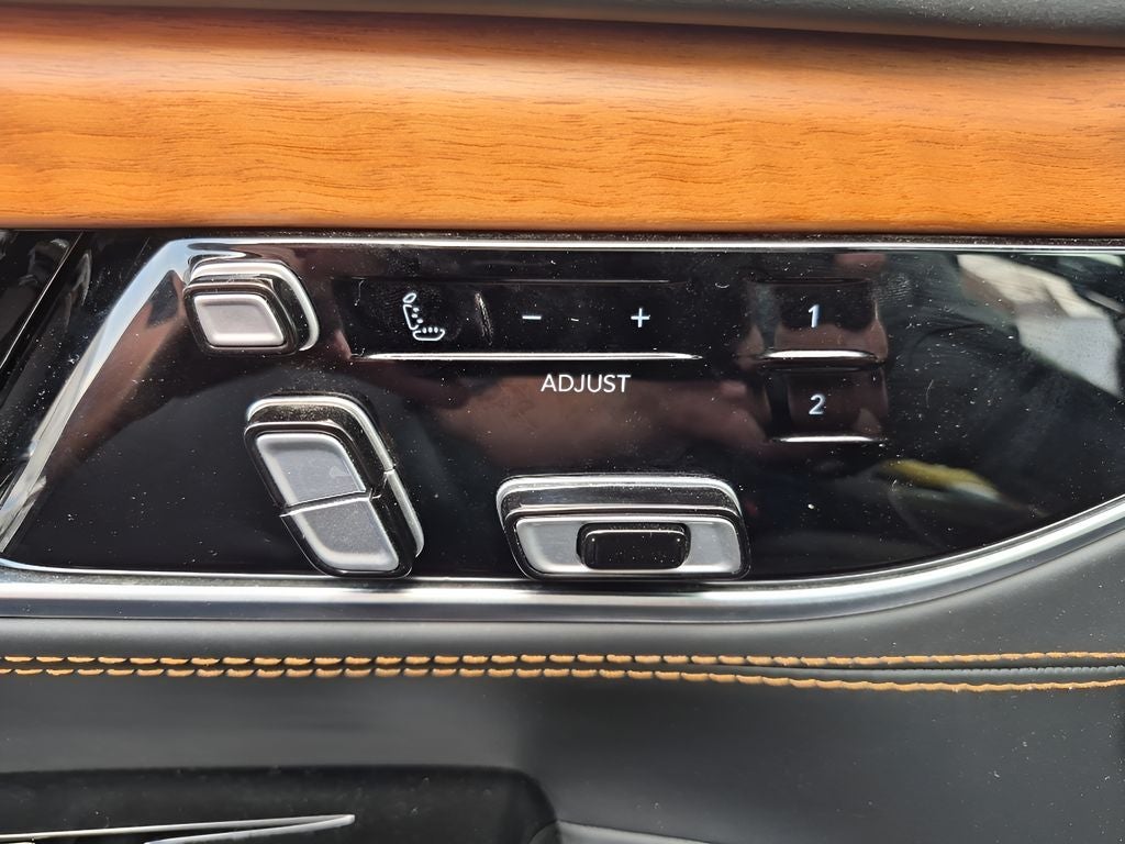 2024 Jeep Grand Wagoneer Series III