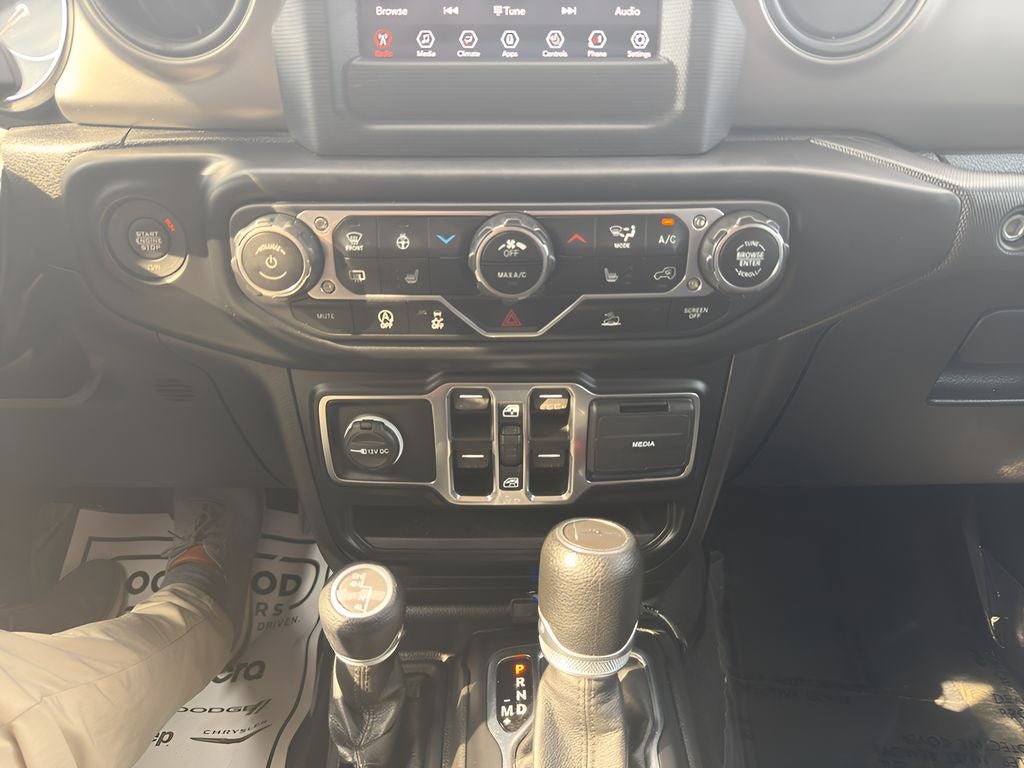 2022 Jeep Gladiator Willys