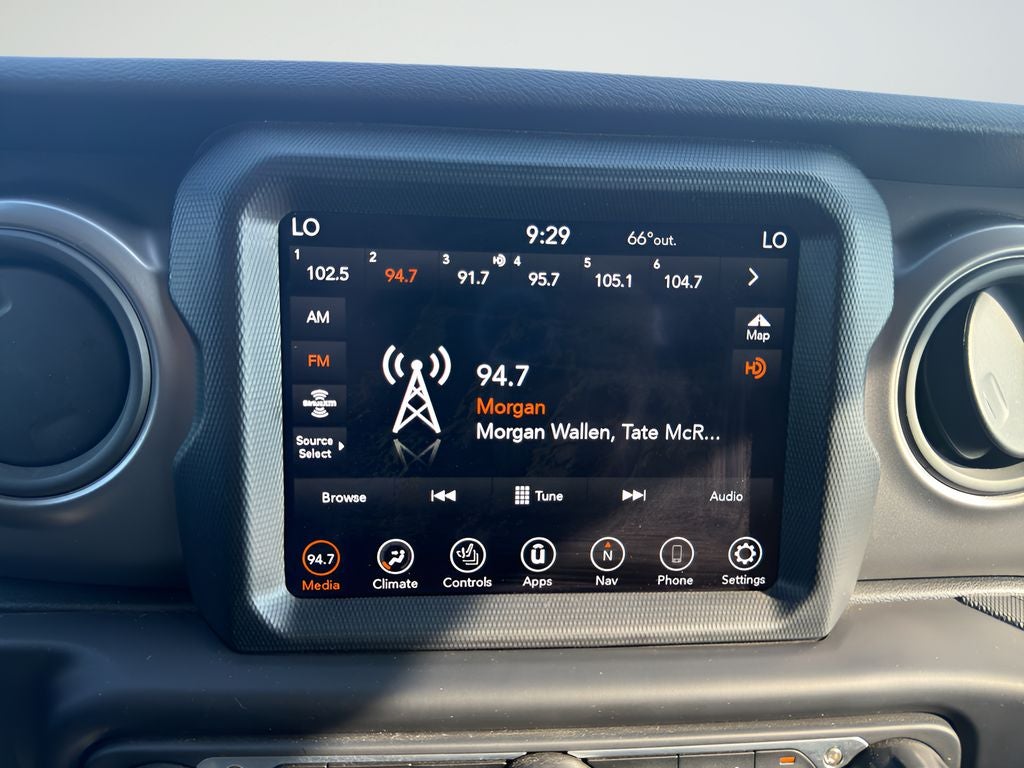 2022 Jeep Gladiator Sport S