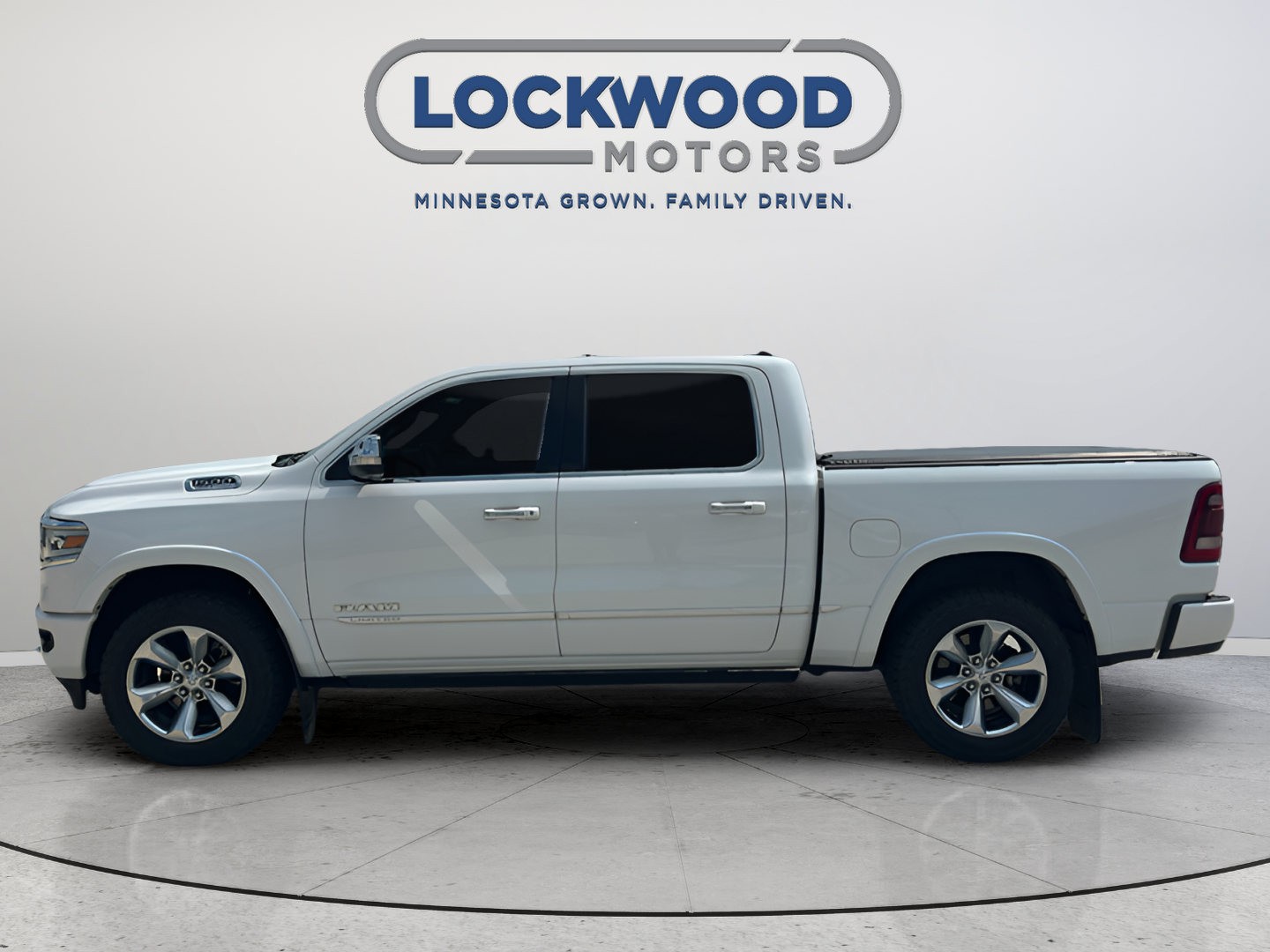 Used 2022 RAM Ram 1500 Pickup Limited with VIN 1C6SRFHTXNN150800 for sale in Marshall, Minnesota