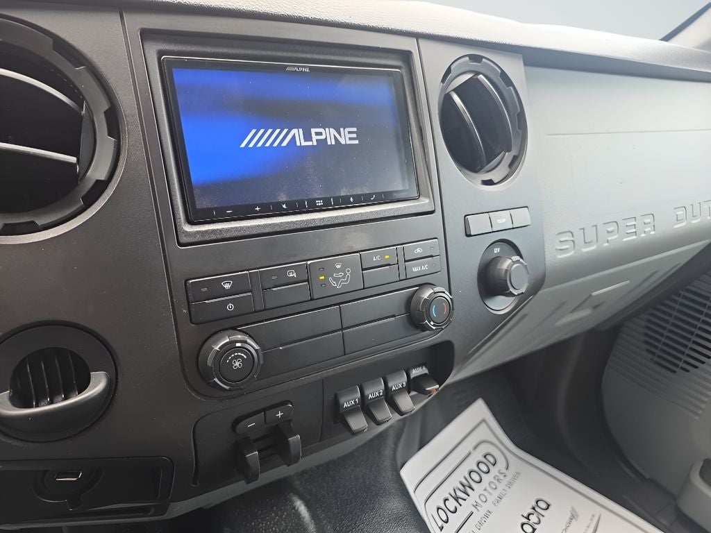 2012 Ford Super Duty F-350 DRW XL