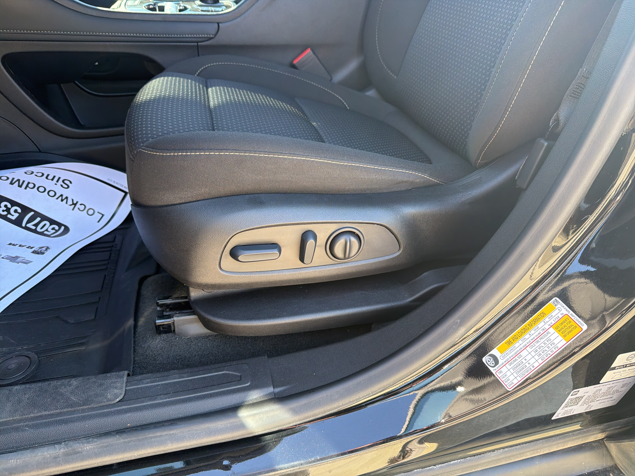 2023 GMC Acadia SLE