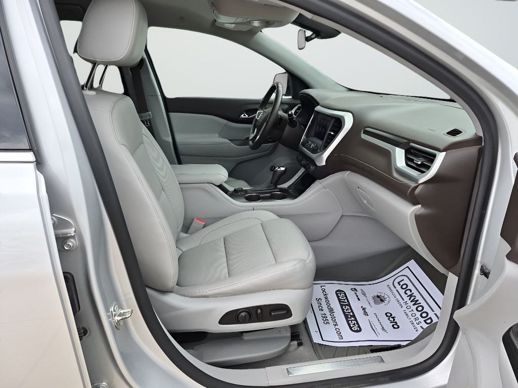 2017 GMC Acadia SLT