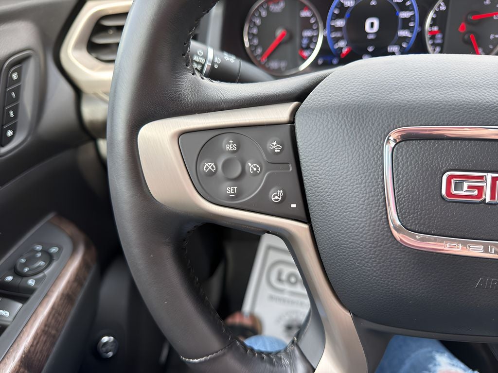 2022 GMC Acadia Denali