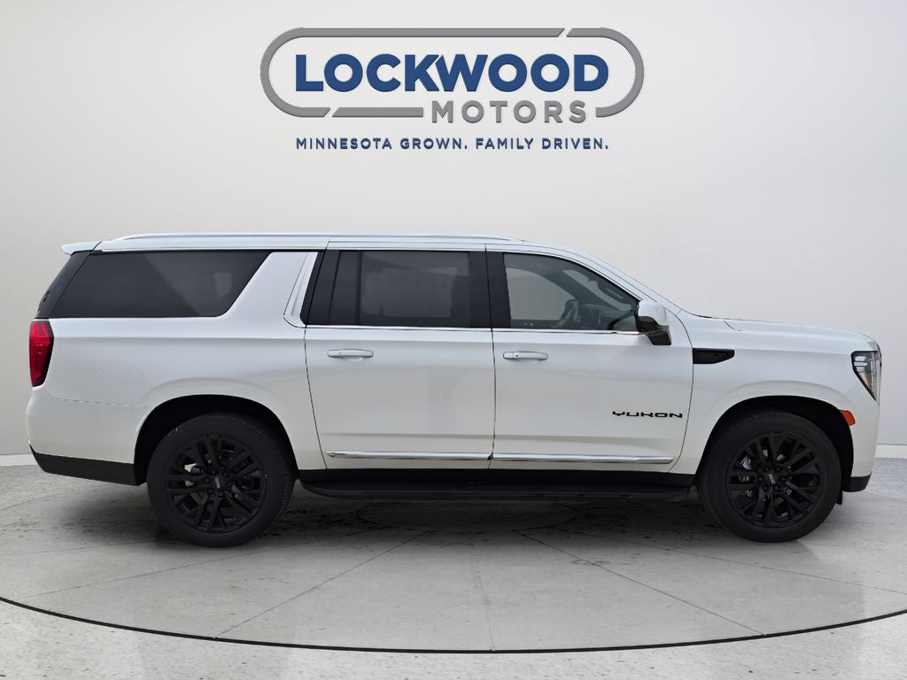 2023 GMC Yukon XL SLT
