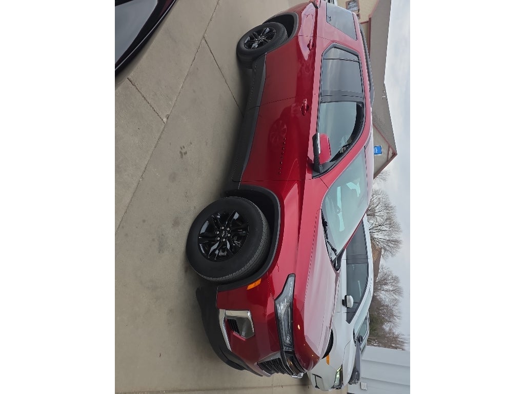 Used 2023 Chevrolet Traverse 1LT with VIN 1GNEVGKWXPJ186496 for sale in Marshall, Minnesota