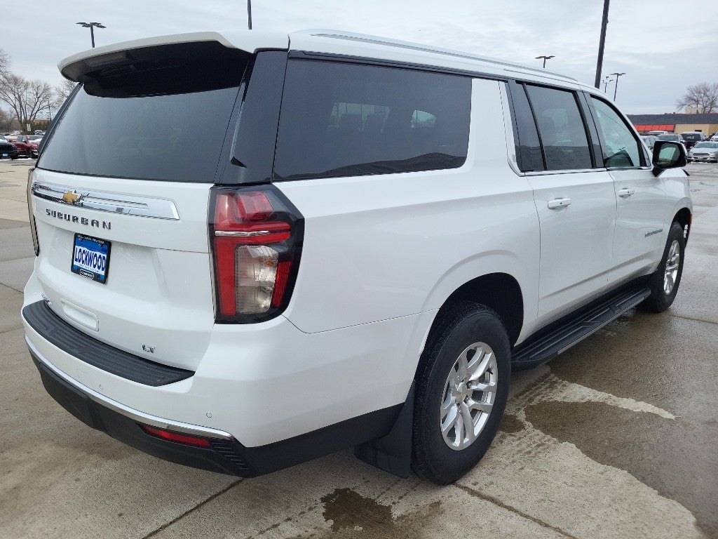 2022 Chevrolet Suburban LT