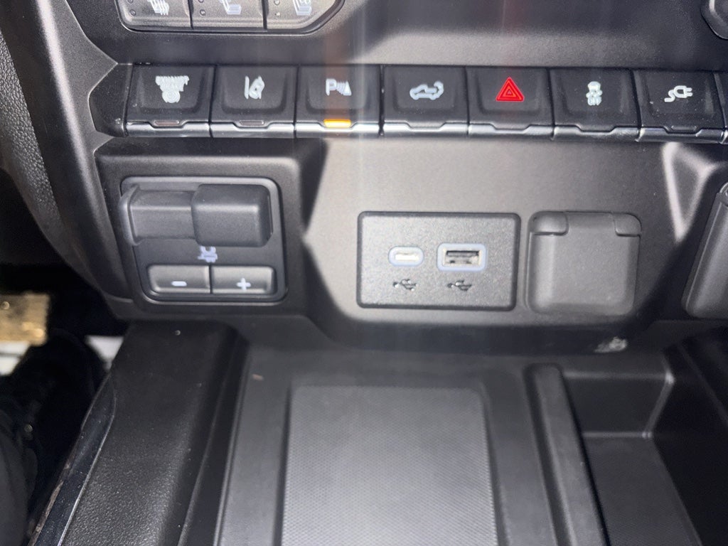 2023 GMC Sierra 3500 HD Denali