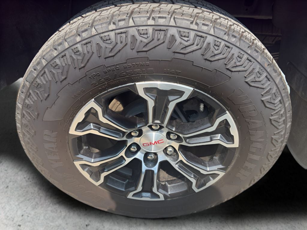 2024 GMC Canyon AT4