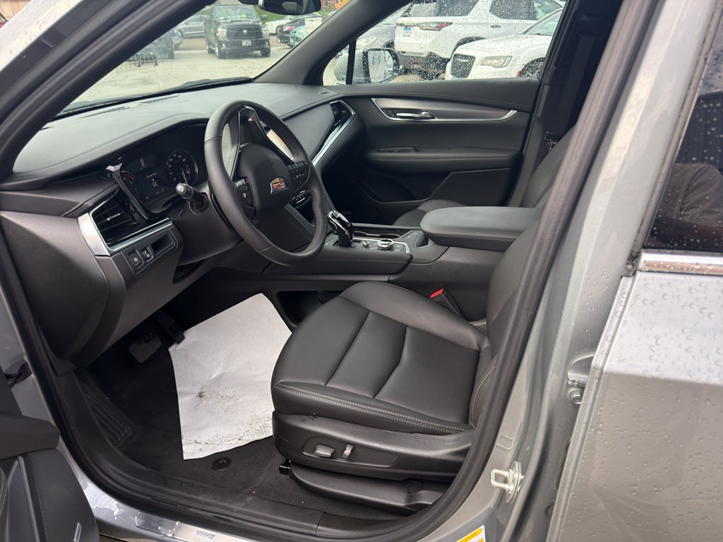 2024 Cadillac XT6 Luxury