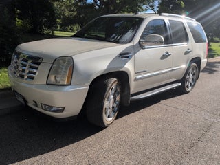 2014 Cadillac Escalade Luxury