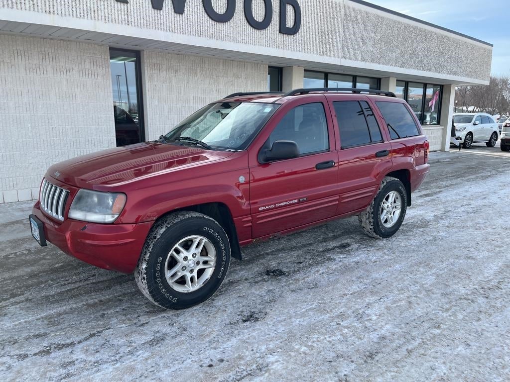 Used 2004 Jeep Grand Cherokee Laredo with VIN 1J4GW48S44C359327 for sale in Marshall, Minnesota