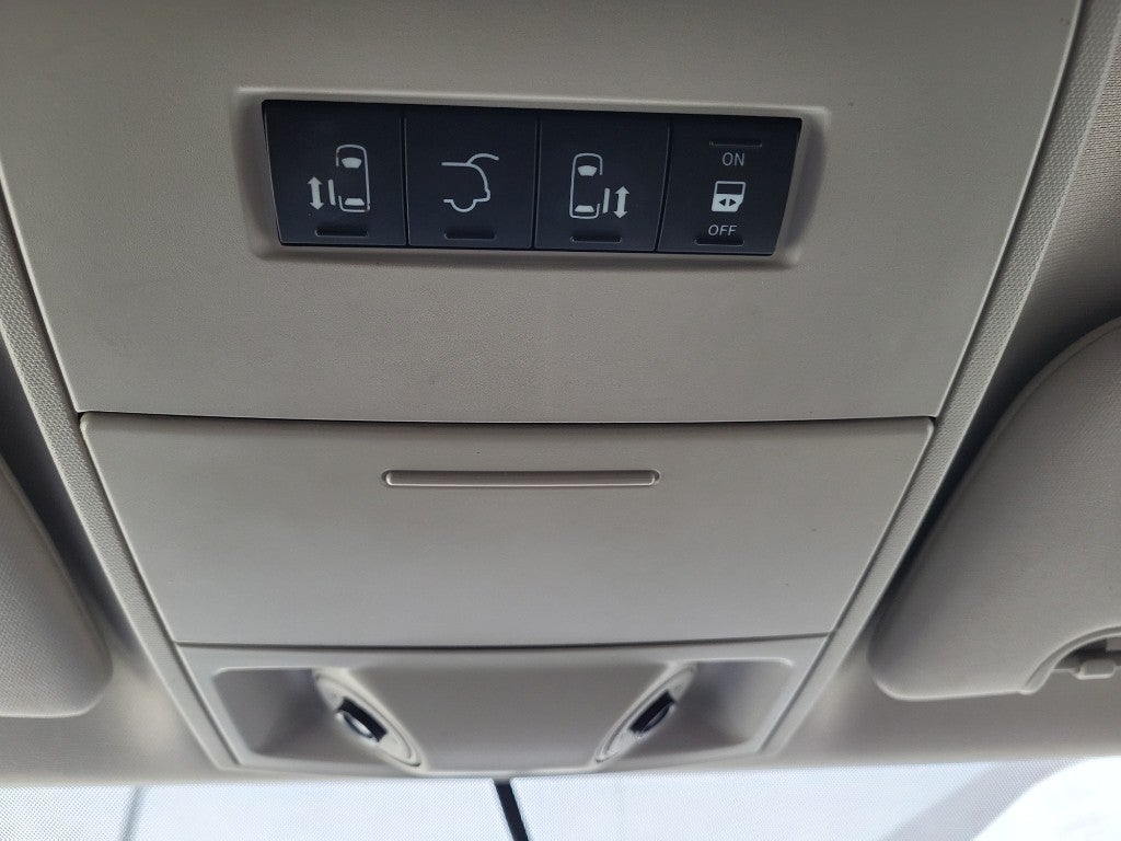 2012 Chrysler Town & Country Touring