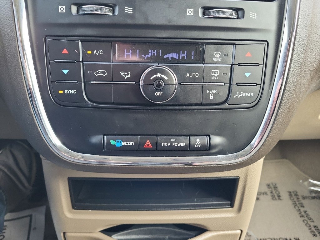 2012 Chrysler Town & Country Touring