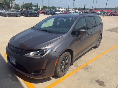 2019 Chrysler Pacifica Touring L Plus