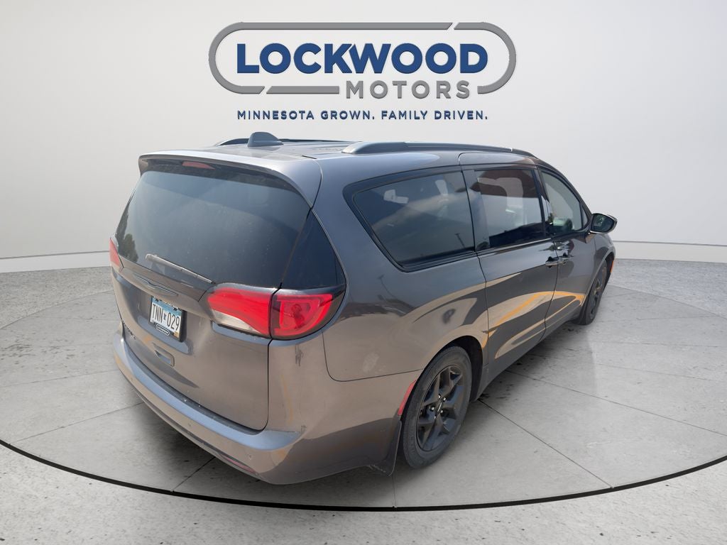 2019 Chrysler Pacifica Touring L Plus