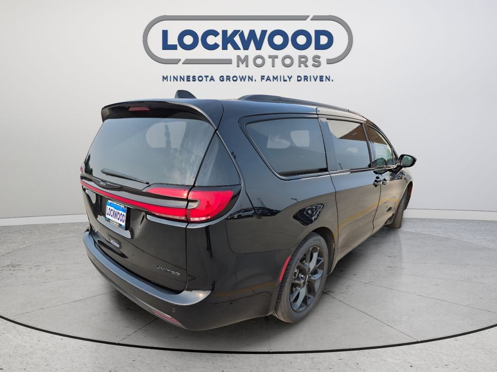 2025 Chrysler Pacifica Limited