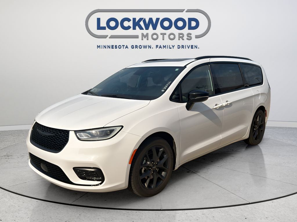 2025 Chrysler Pacifica