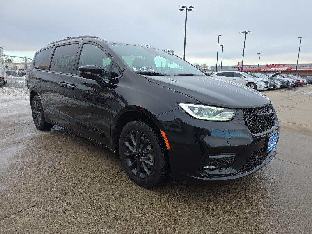 2021 Chrysler Pacifica Touring L