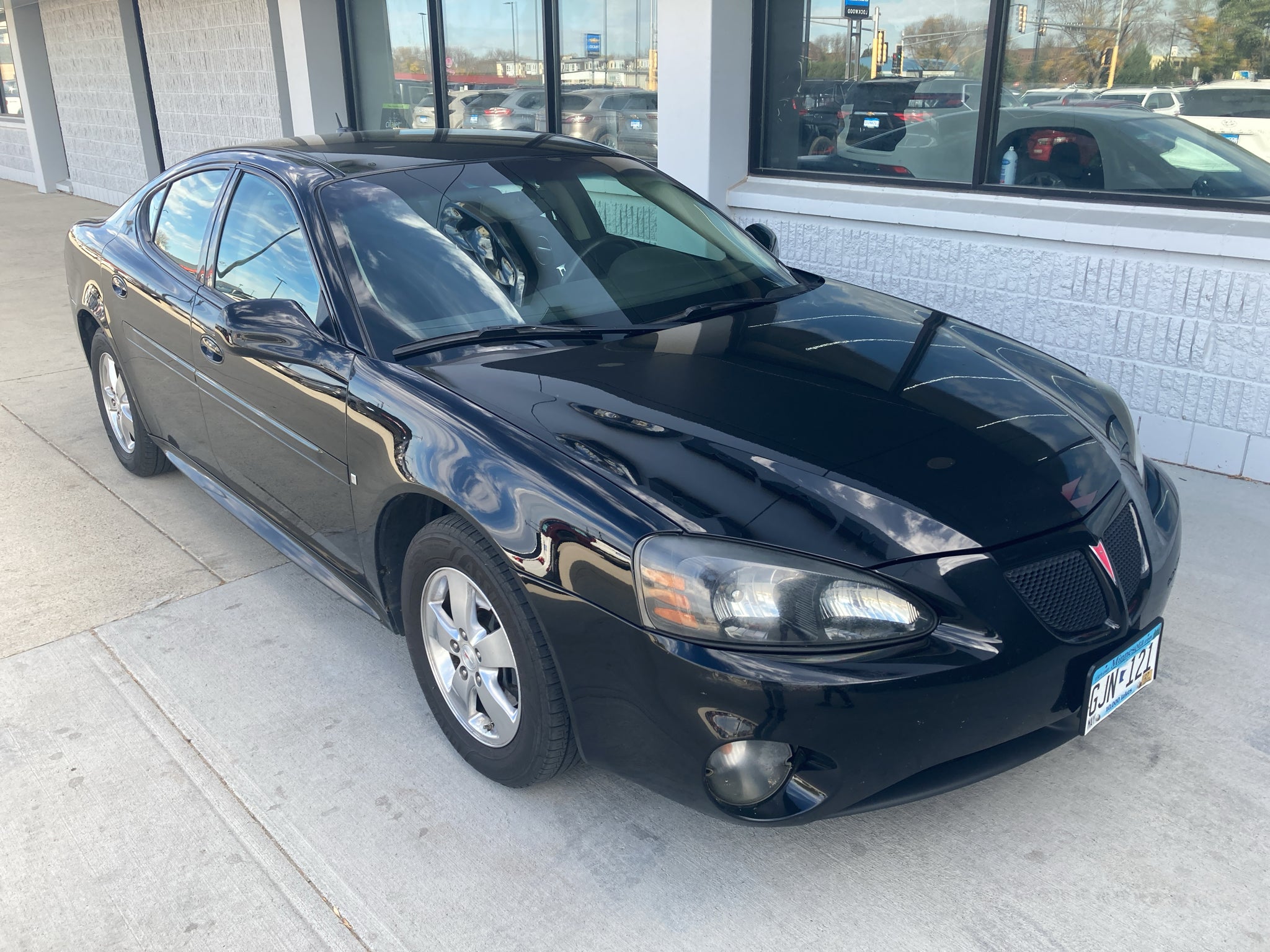 2008 Pontiac Grand Prix 4dr Sdn