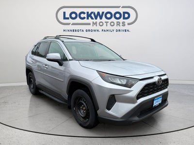 2020 Toyota RAV4 LE