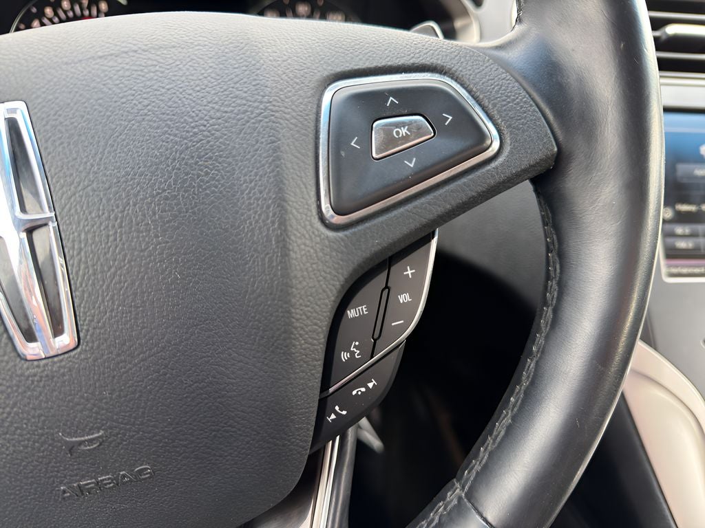 2016 Lincoln MKZ Base