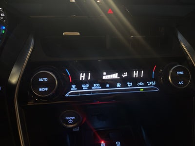 2022 Toyota Venza LE