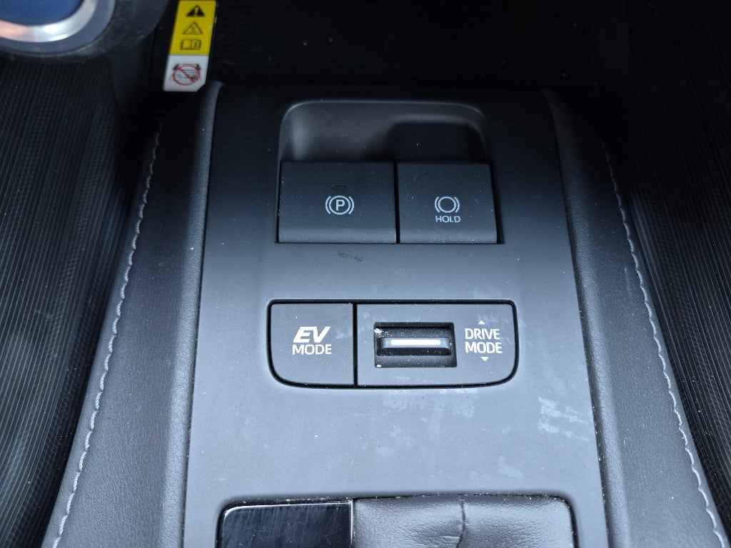 2022 Toyota Venza LE