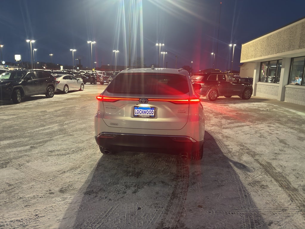 2022 Toyota Venza LE